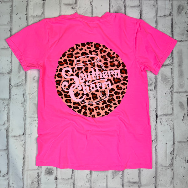 Southern Charm "Cheetah Circle" Short Sleeve T-shirt - Neon Pink